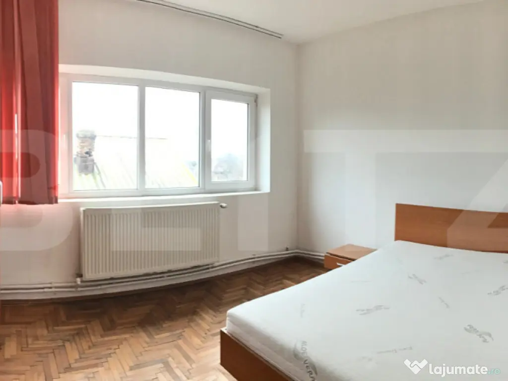 Casă de vânzare, 354 mp, zona Titu