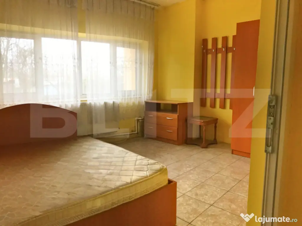 Casă de vânzare, 354 mp, zona Titu