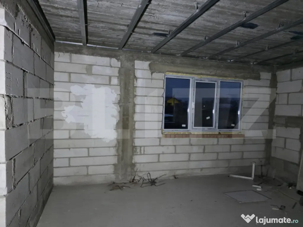 Casa 148 mp, zona Priseaca 