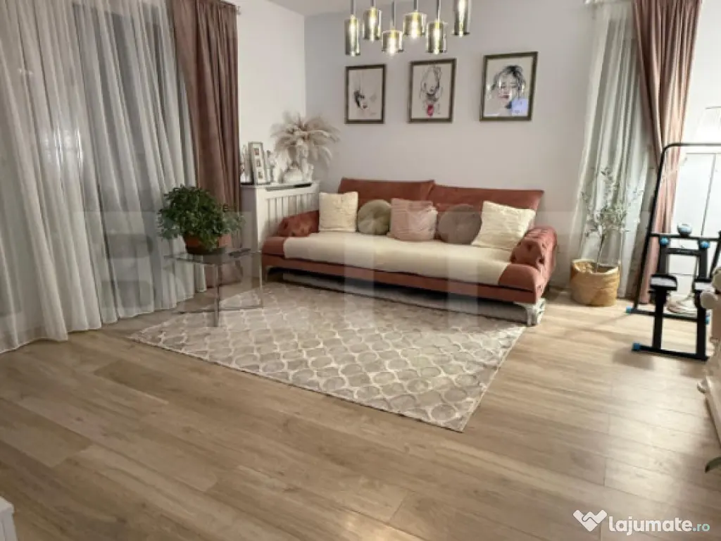 Apartament 3 camere, parcare, 76 mp, lift, boxa, zona Tracto 