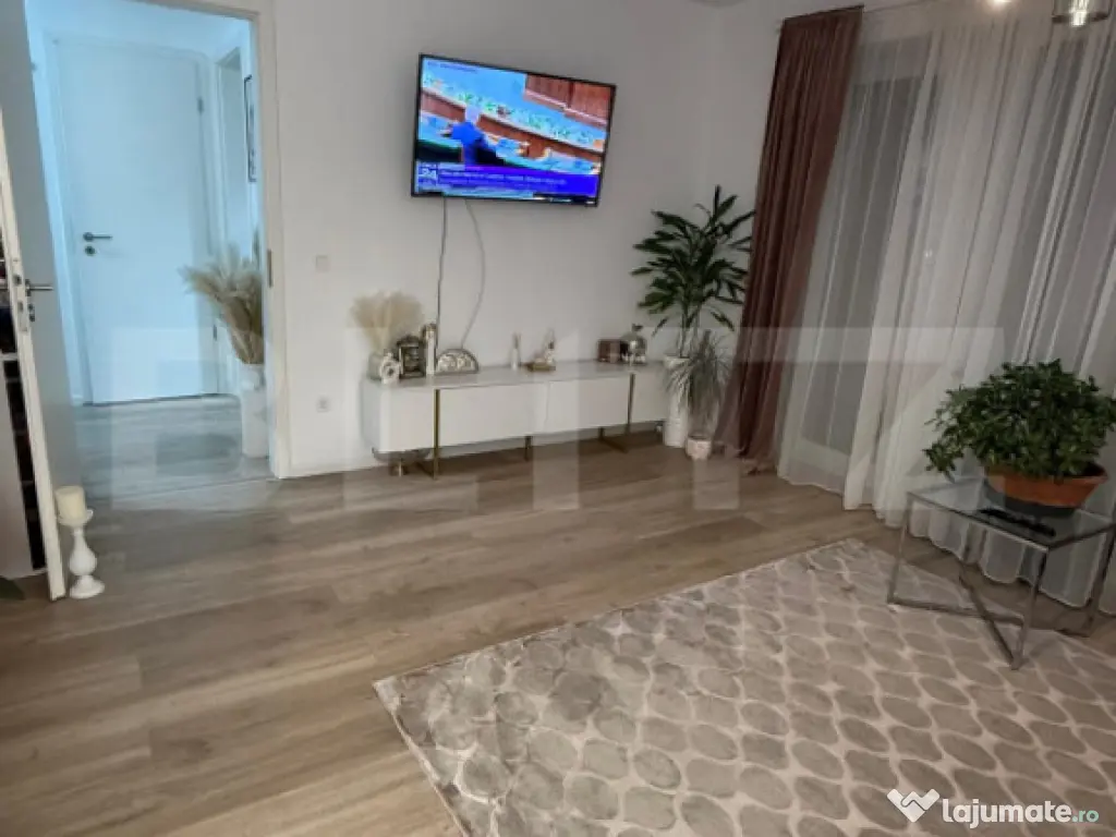 Apartament 3 camere, parcare, 76 mp, lift, boxa, zona Tracto 