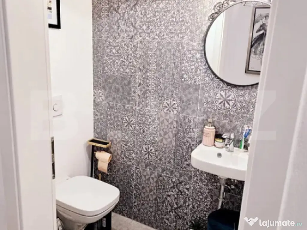 Apartament 3 camere, parcare, 76 mp, lift, boxa, zona Tracto 