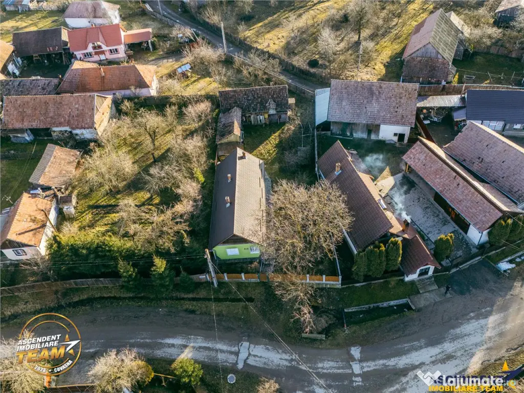 Casa de locuit in Martanus cu 660mp teren roditor, Covasna