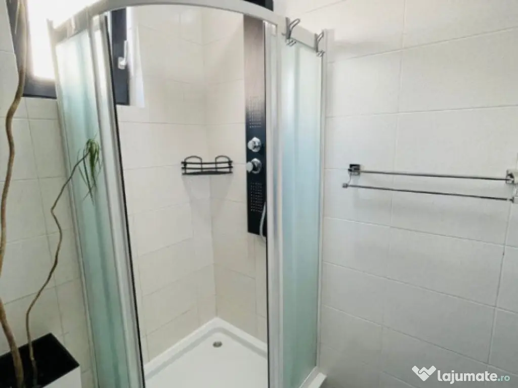 Apartament 2 camere de vanzare, in zona Mamaia-Sat 