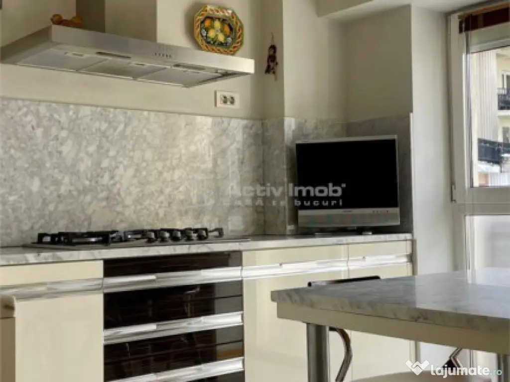 3 Camere, Lux, B-dul Unirii 