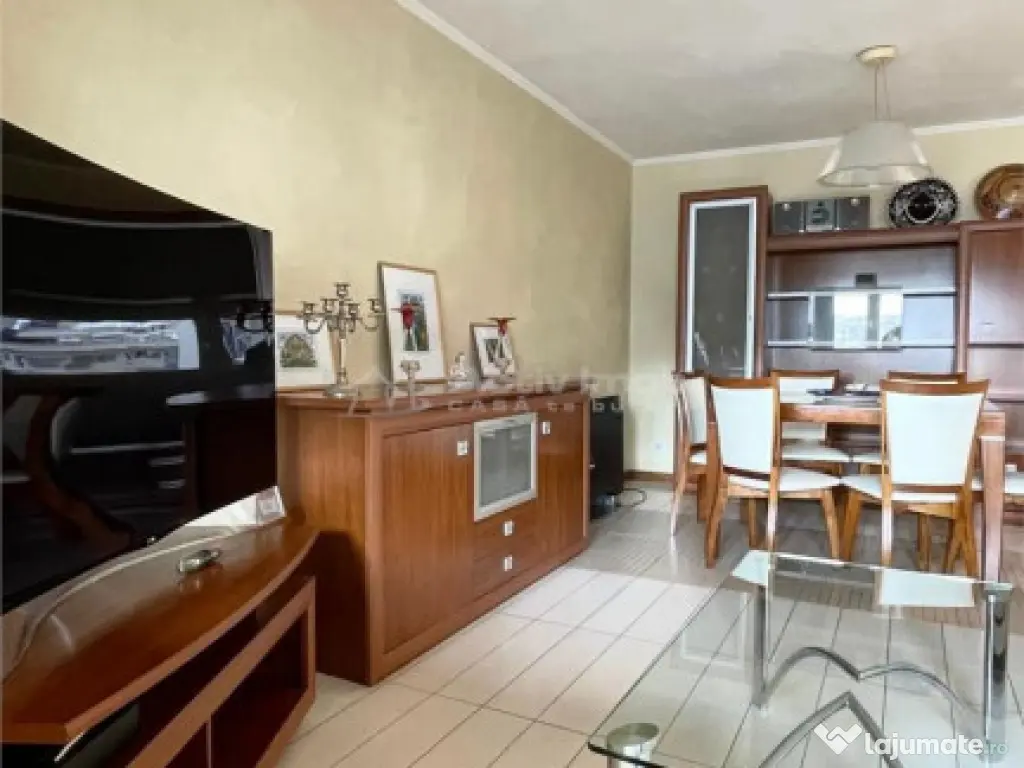 3 Camere, Lux, B-dul Unirii 