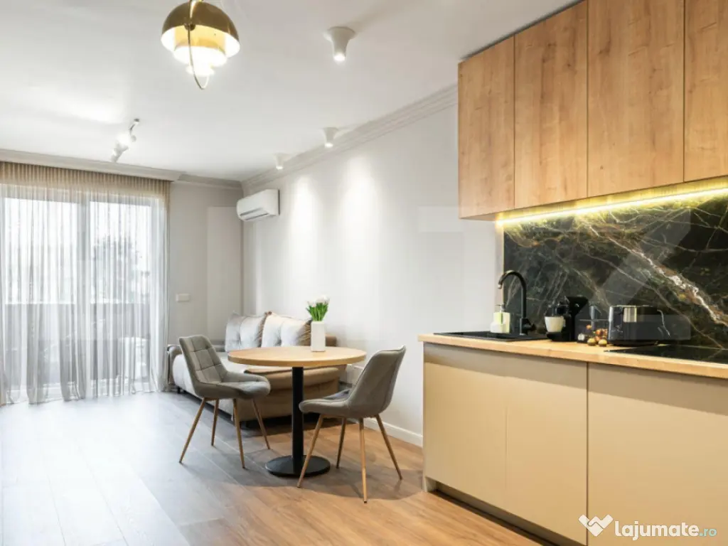 Apartament 3 camere, 50 mp, zona Centru 