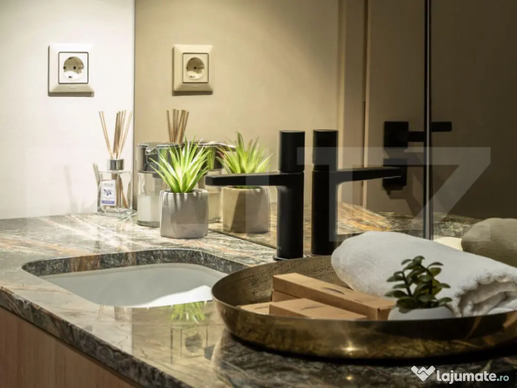 Apartament 3 camere, 50 mp, zona Centru 