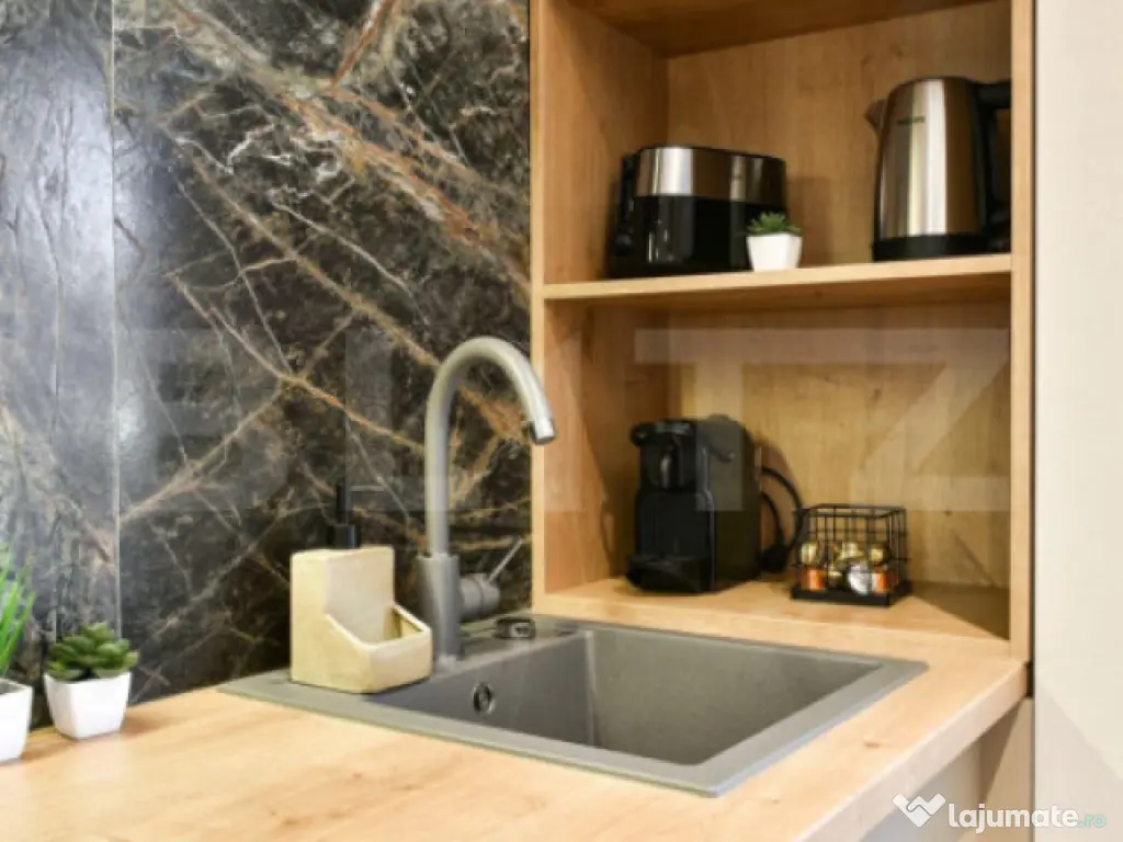 Apartament 3 camere, 50 mp, zona Centru 