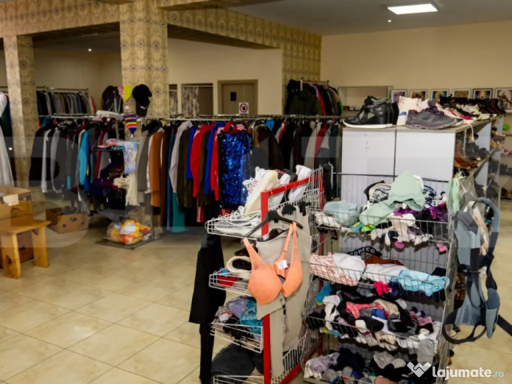 Casă 220 mp + Spațiu Comercial 105 mp - Piața Centrală