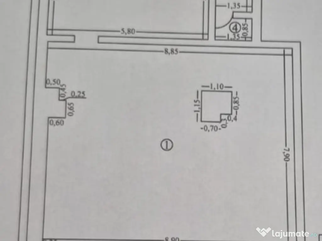 Spatiu comercial, 93 mp, Rovine 