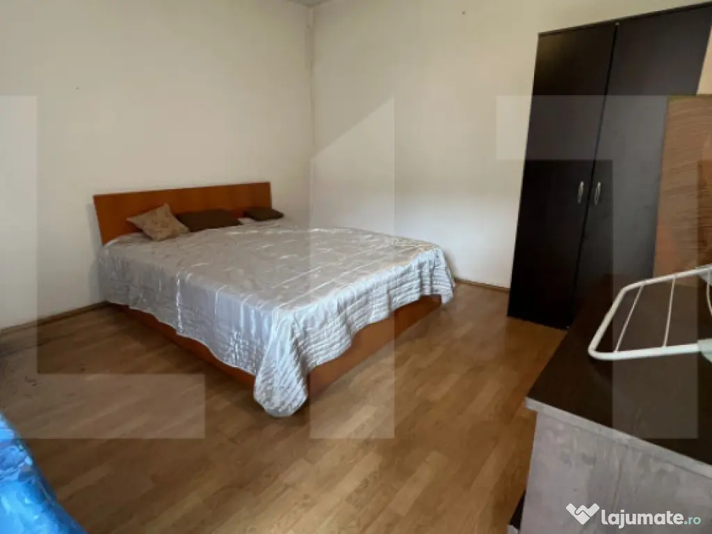 Casa de vanzare, 158 mp, zona Ronat