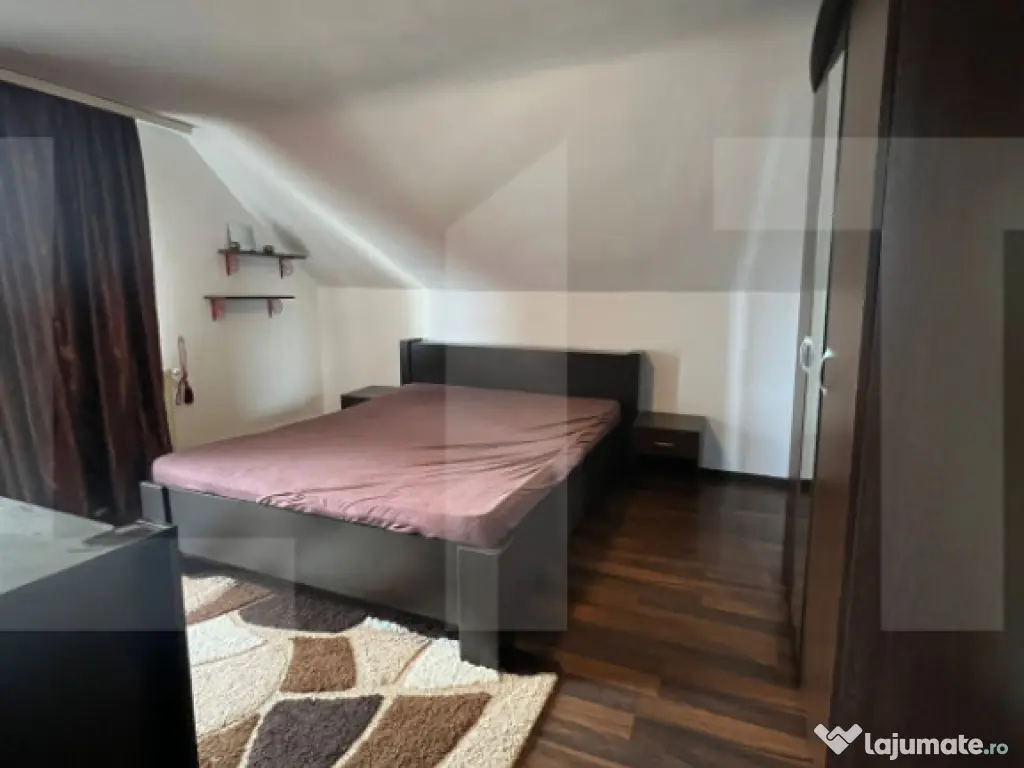 Casa de vanzare, 158 mp, zona Ronat