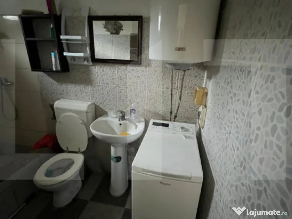 Garsoniera de vanzare, 35 mp, zona Fratelia