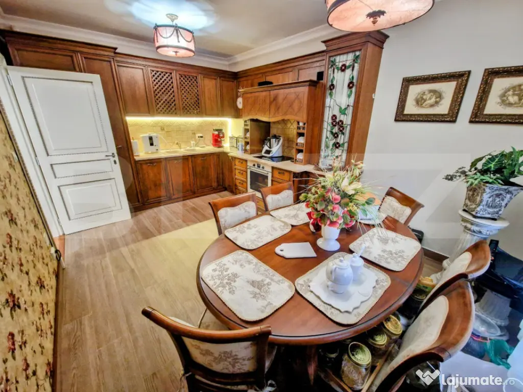 Proprietate Excepțională – Eleganță, Mobilier Unicat,