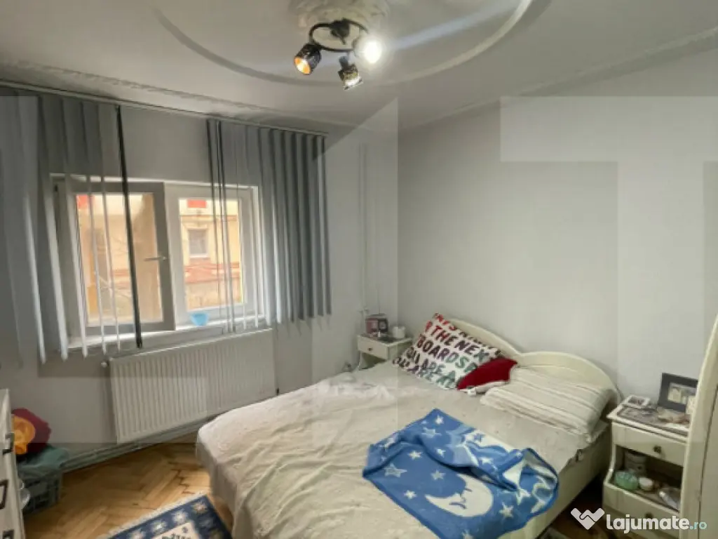 Apartament 4 camere, 82 mp, zona Lipovei 