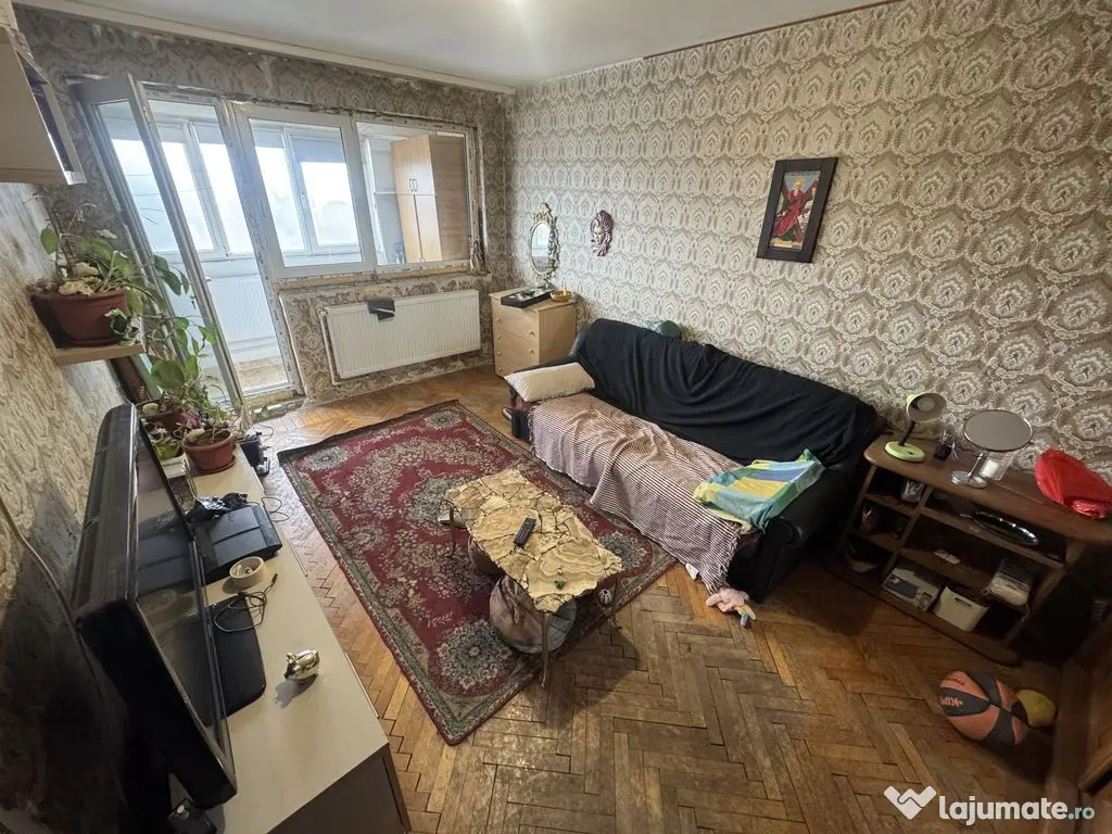 Apartament 3 camere zona Abator 