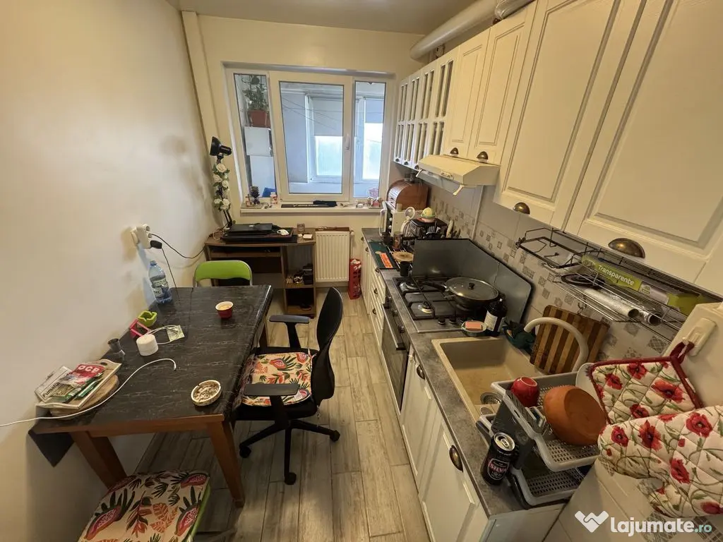 Apartament 3 camere zona Abator 