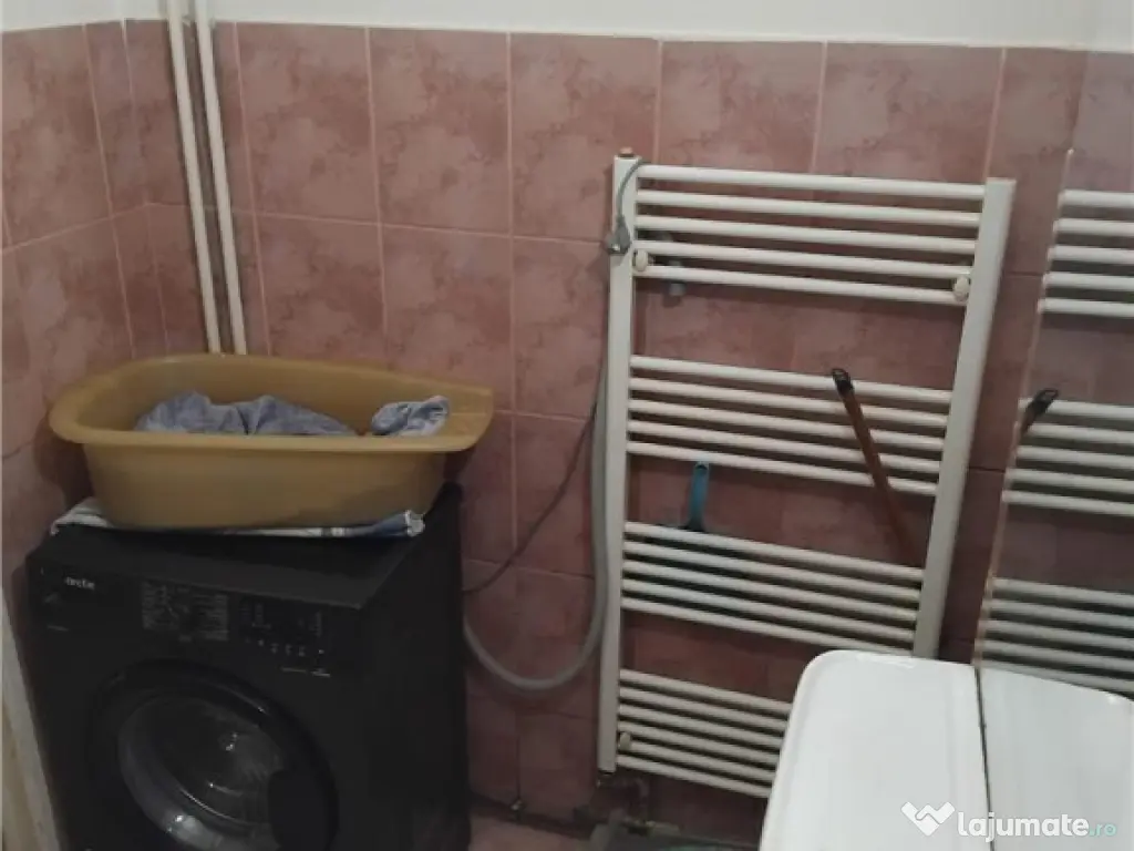 Apartament 2 camere Racadau cu parcare si boxa 
