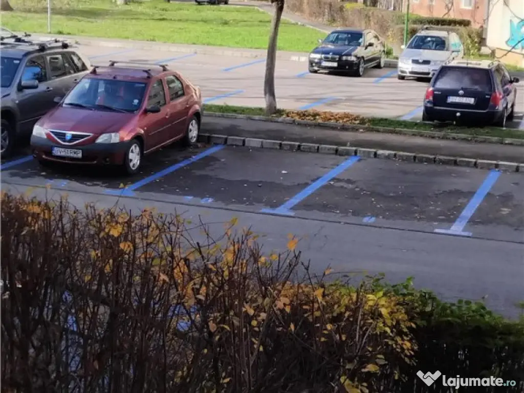 Apartament 2 camere Racadau cu parcare si boxa 