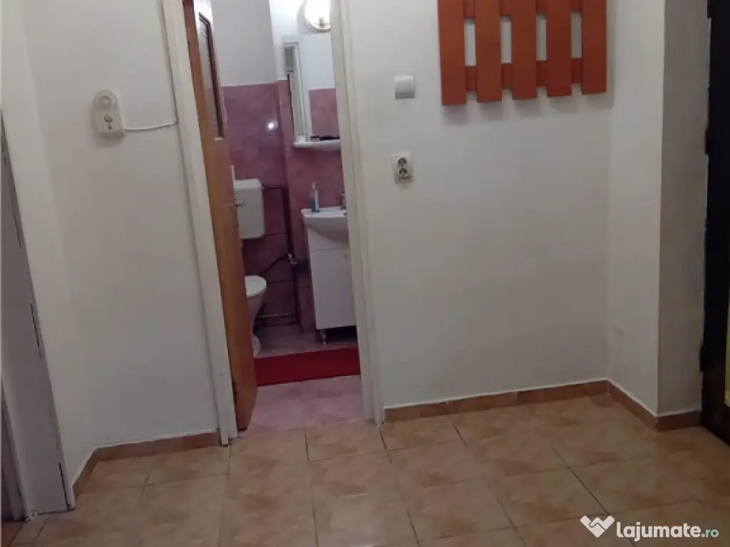 Apartament 2 camere Racadau cu parcare si boxa 