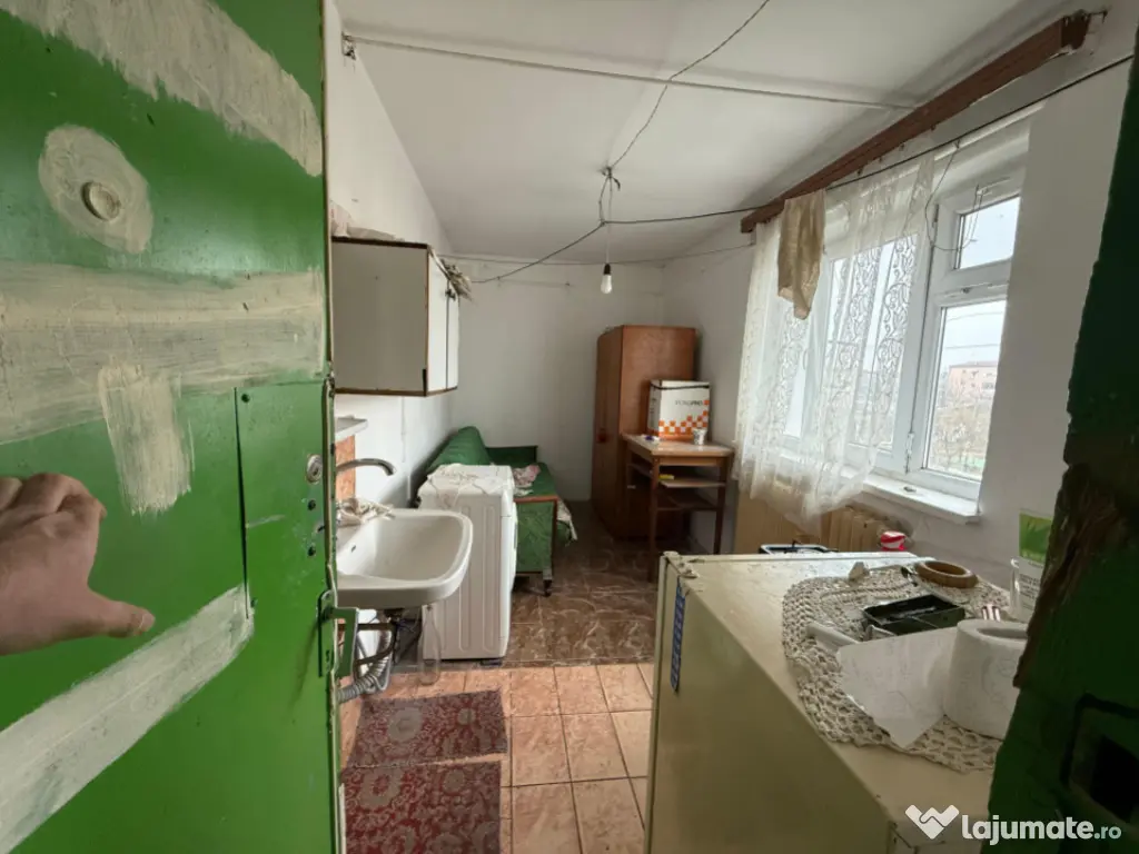 Camera de camin, 10.28 mp, zona Valea Rosie