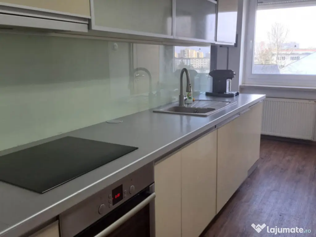 Apartament 3 camere, 100 mp, zona Ultracentral