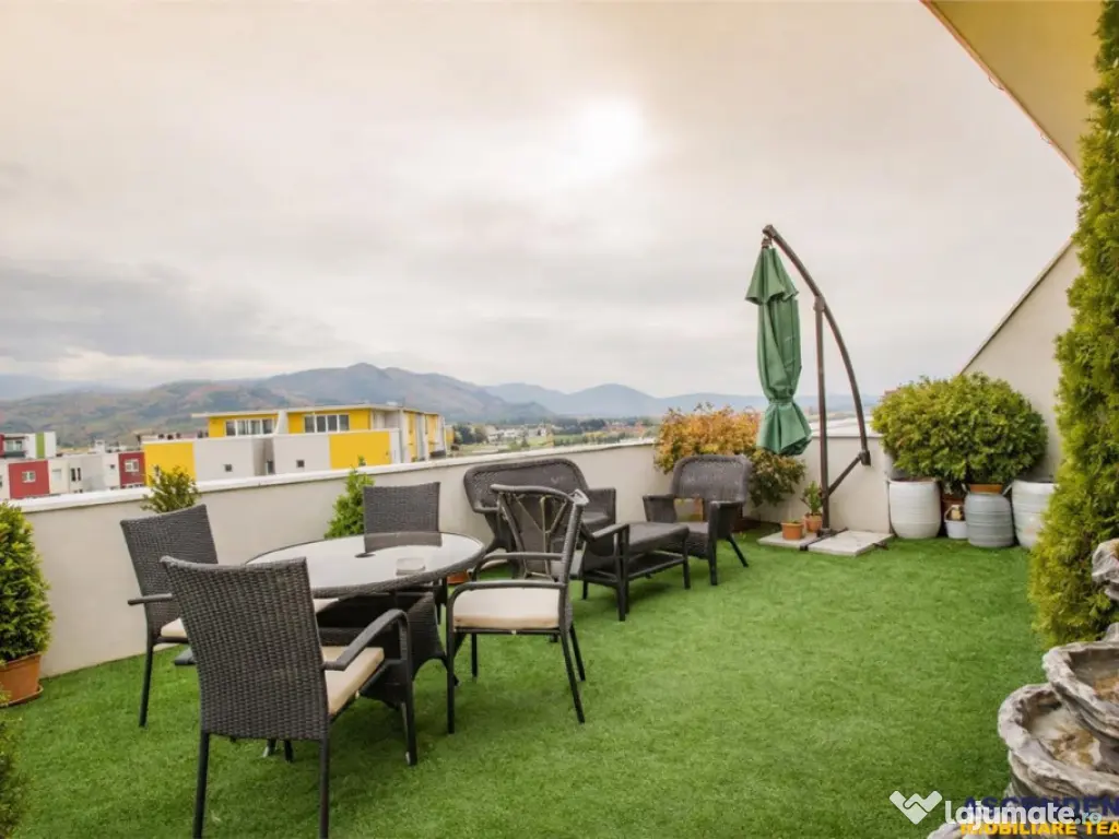 Penthouse extravagant,living spectaculos, semineu,terase gen