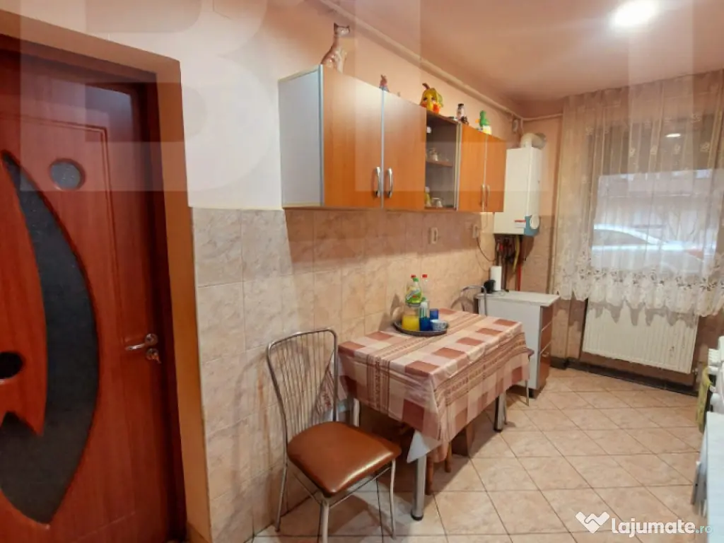 Vand apartament zona centrala 