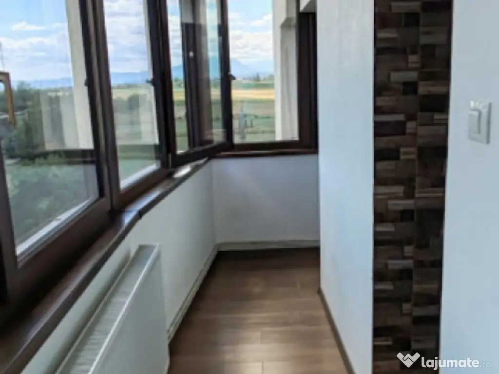 Apartament decomandat 2 camere, etaj intermediar, bloc izola 