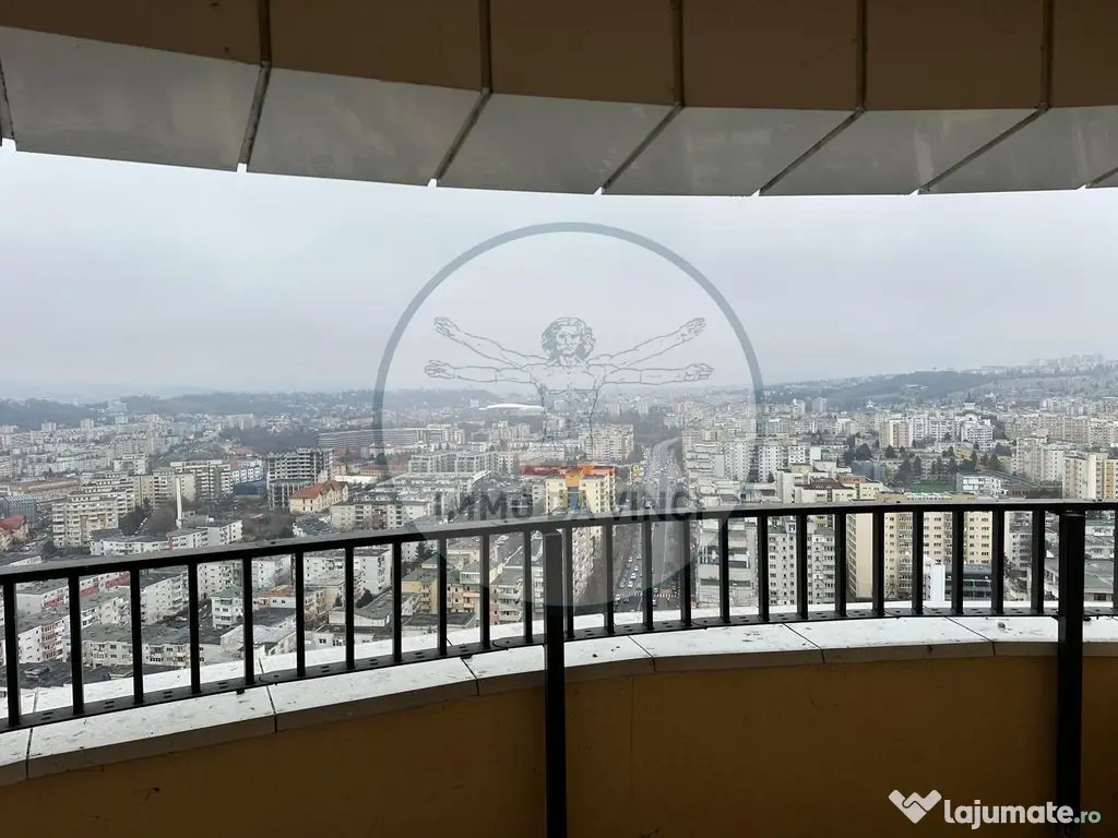 Penthouse West Tower