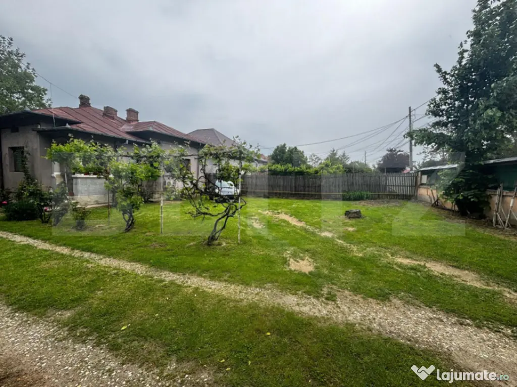 Oază de Liniște în Inima Orașului: Proprietate Exclusivi