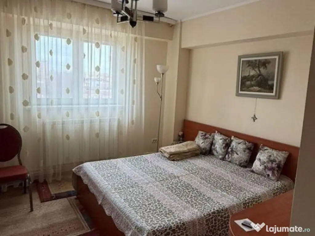 Casa de Cultura, decomandat, 2 camere, 61mp, gaze, mobilat 