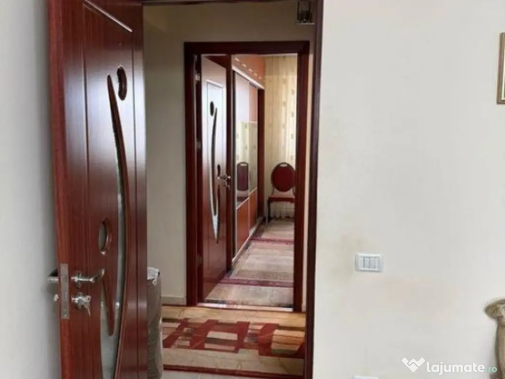 Casa de Cultura, decomandat, 2 camere, 61mp, gaze, mobilat 