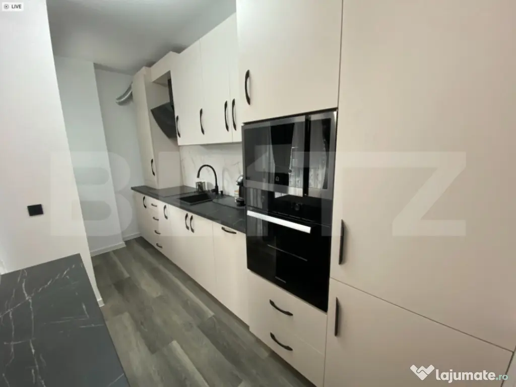 Apartament 2 camere, ultrafinisat, la cheie, etaj intermedia 