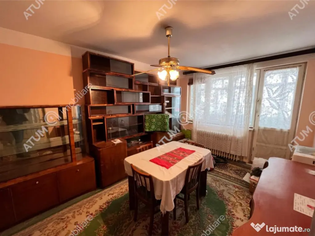 Apartament 3 camere decomandate balcon zona Rahovei din Sibi