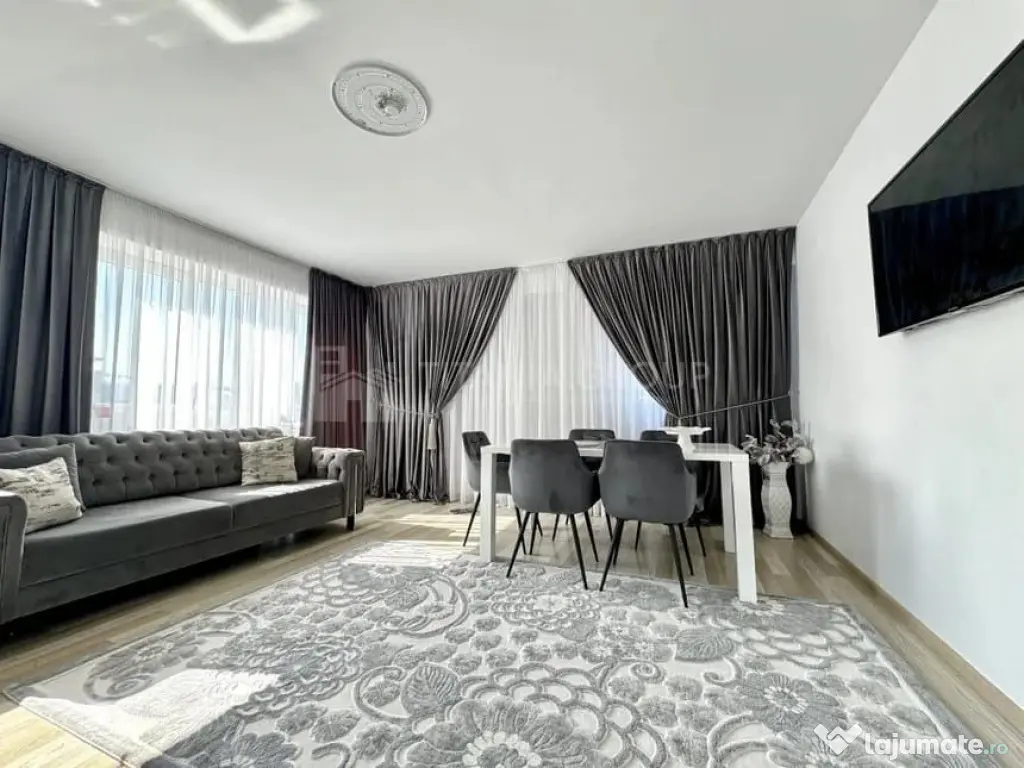 Apartament de 3 camere zona TRACTORUL