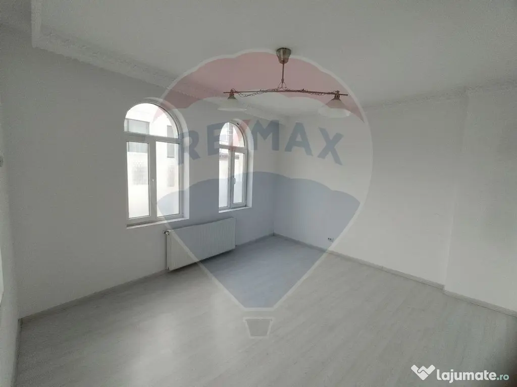 Ultracentral - Vilă 323 mp - Ideală sediu firmă / clin...