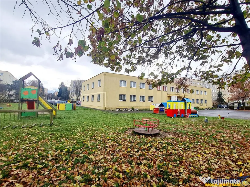 Cartierul Florilor, imobil renovabil, etaj intermediar, zona