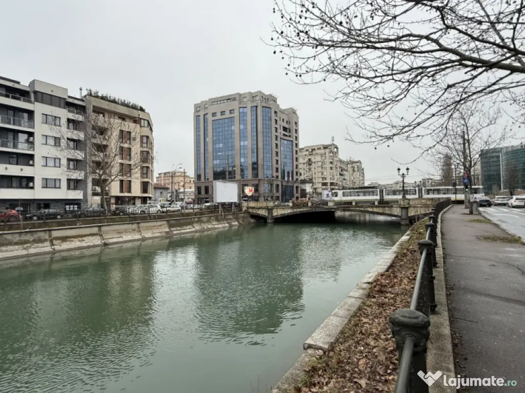 Splaiul Unirii – stradal, 3 camere decomandat, 80 mp - Lan