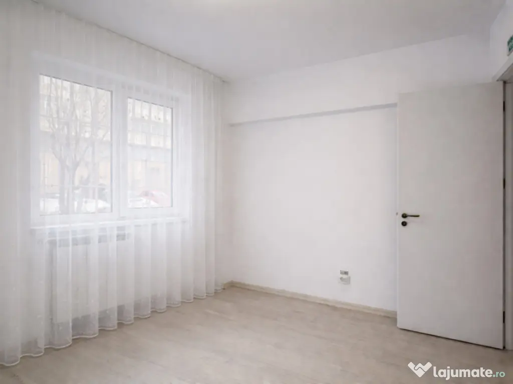 Splaiul Unirii – stradal, 3 camere decomandat, 80 mp - Lan