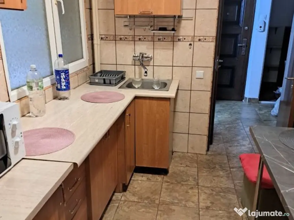 Apartament 2 camere la metrou Eroii Revolutiei 