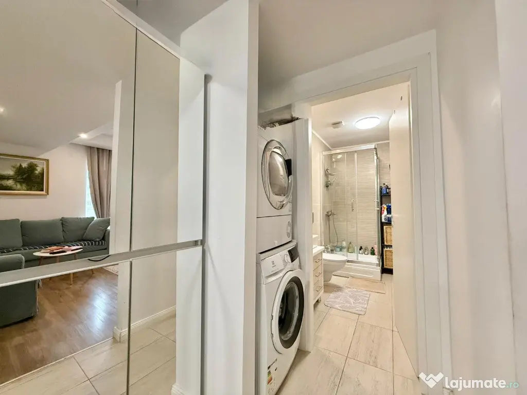 COSMOPOLIS - Apartament 3 camere spatios, vedere piscina 