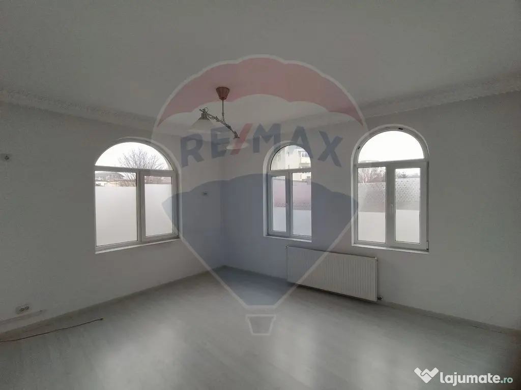 Spațiu de birouri central - Vilă 323 mp - Ideal sediu f... 