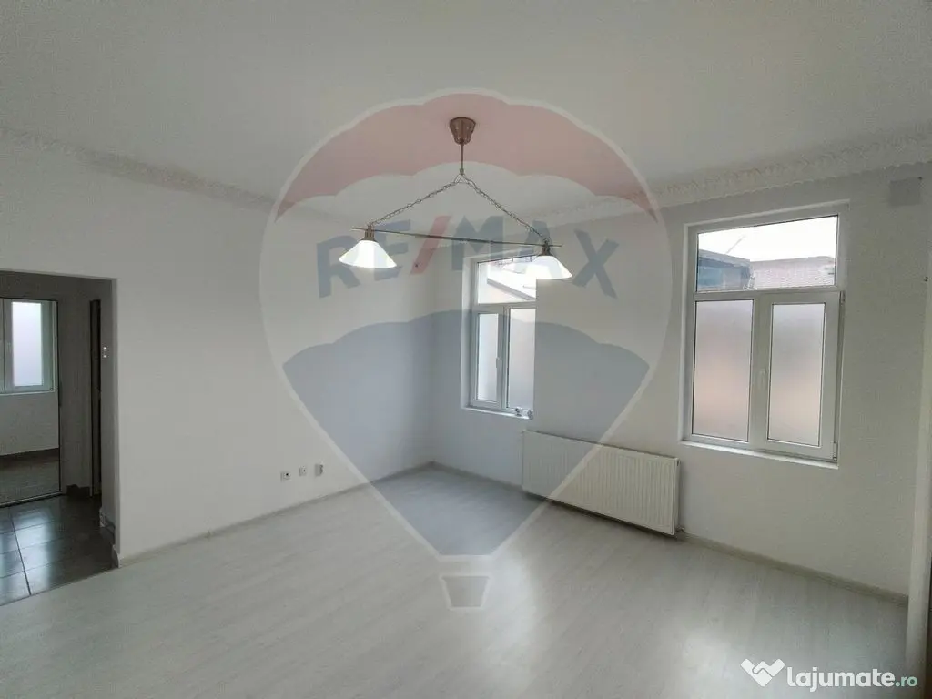 Spațiu de birouri central - Vilă 323 mp - Ideal sediu f... 