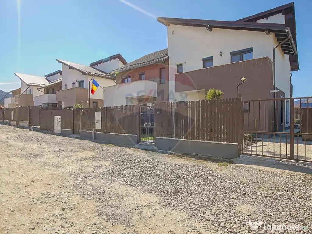 Casă Tip Duplex, Săcele 