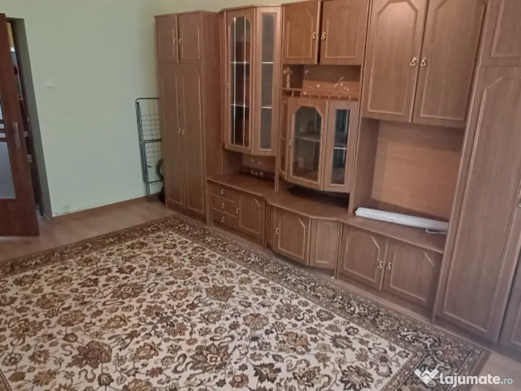 P.Dulfu, 3 camere, parter, beci si garaj