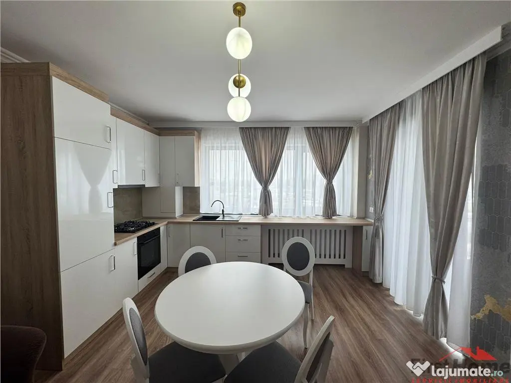 Ap de lux 2 cam, etaj 2, prima , parcare, bloc nou