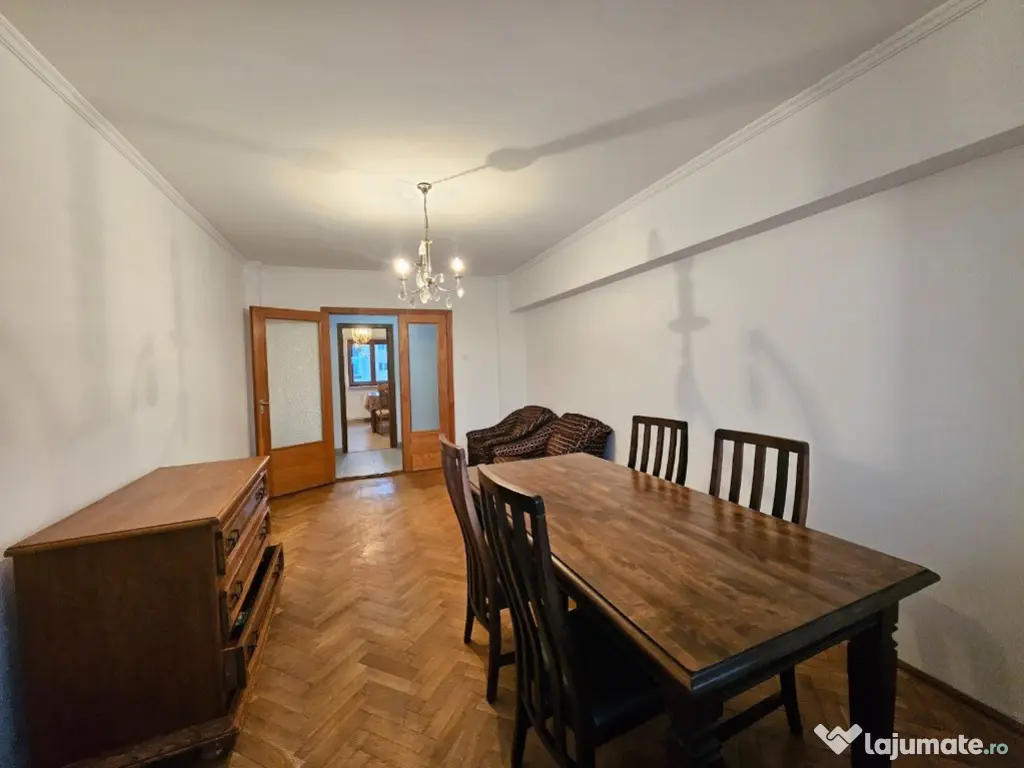 Ap 3 cam ultracentral, langa BCR, 146000 EURO 