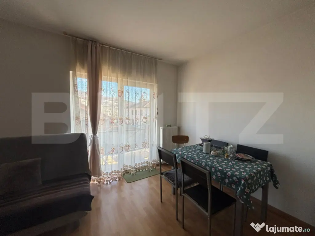 Apartament 3 camere, 51 mp, parcare, zona Eroilor 